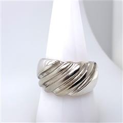 James Avery Retired Sterling Silver Ring